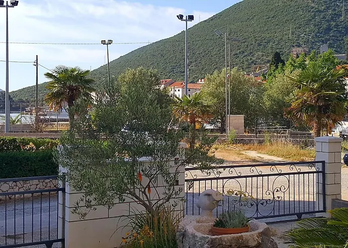 Lovely In With Wifi Mali Ston